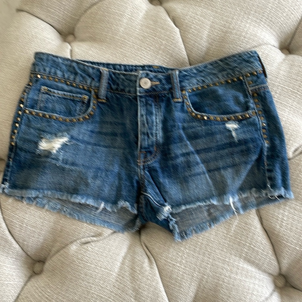 American Eagle size 8 women’s denim shorts with studding